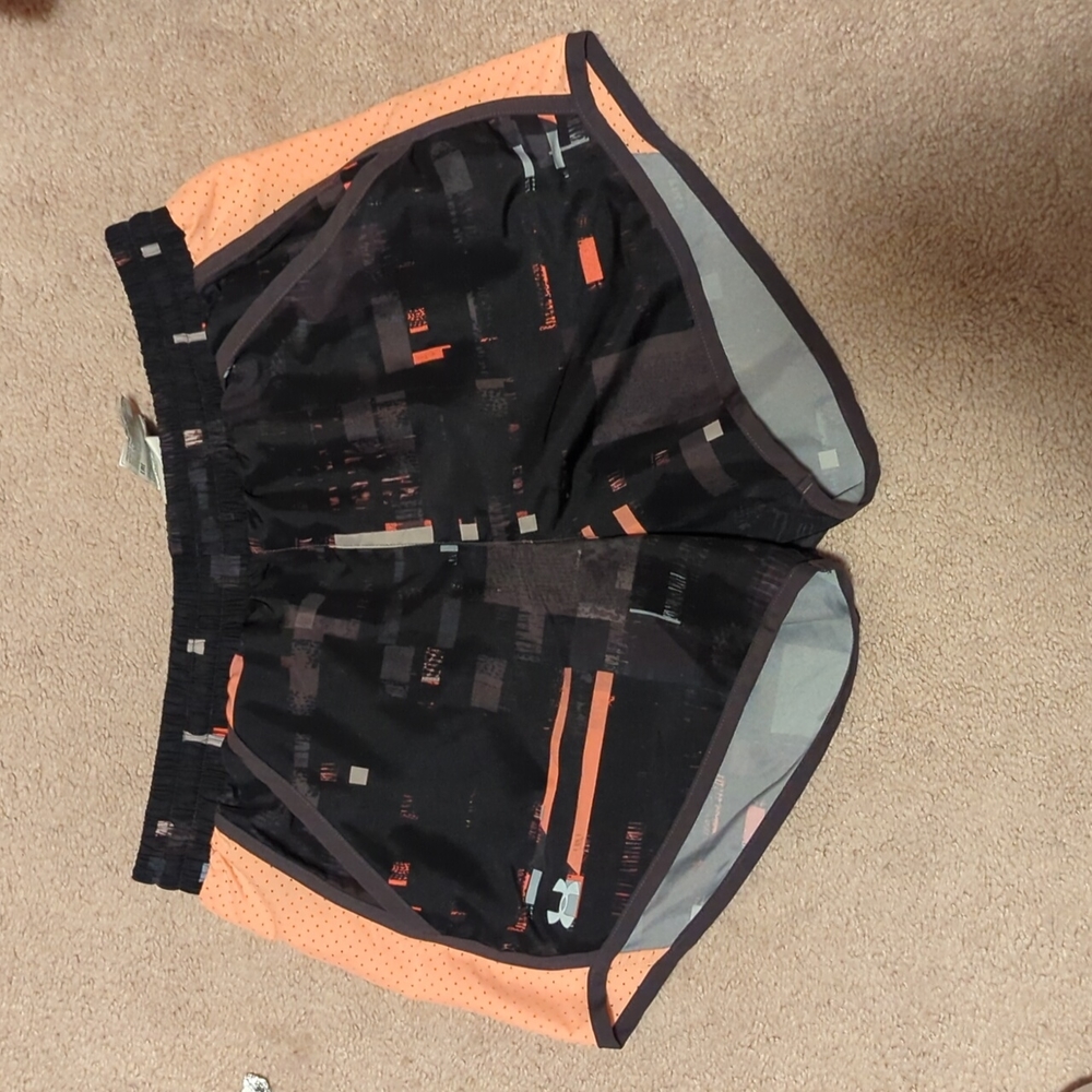 Under Armour Heatgear running shorts